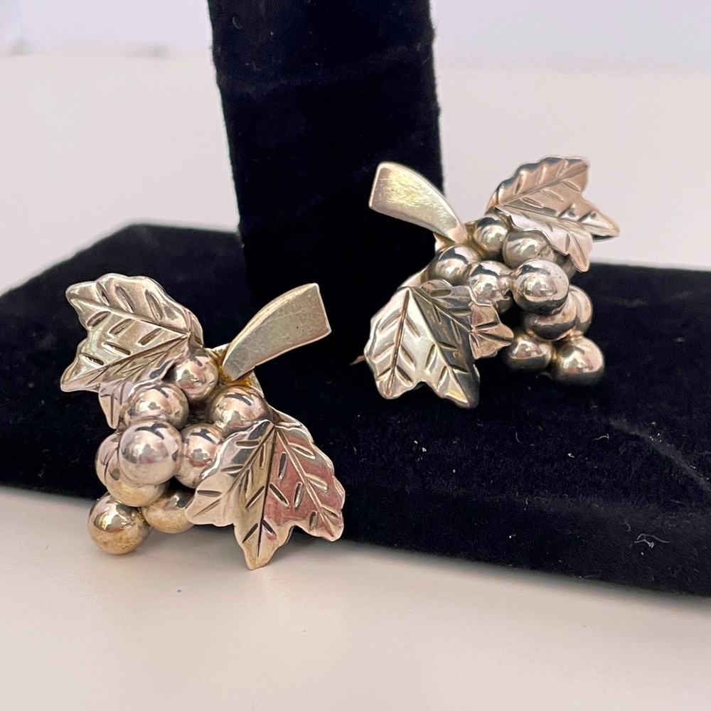 Vintage 40's TAXCO MEXICO Sterling Silver Grape Fall Autumn Cottagecore Earrings